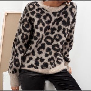& Other Stories Leopard Oversized Sweater Small